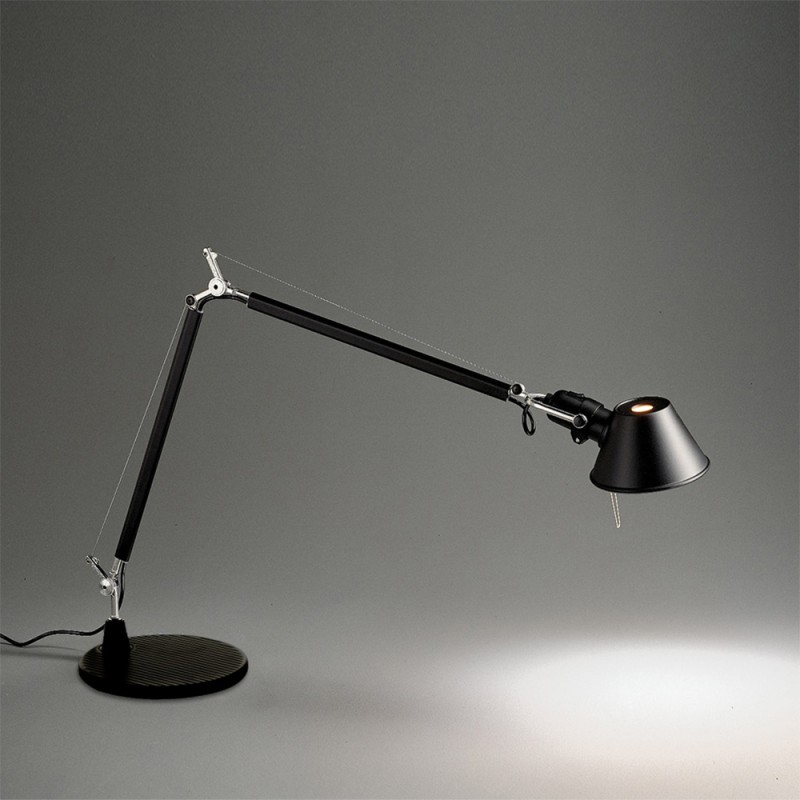 https://objectstorage.ap-seoul-1.oraclecloud.com/n/cnk6gaix2gpw/b/loqoqo-conv/o/artemide/tolomeo-mini-e-27-black-table-lamp/114623.jpg