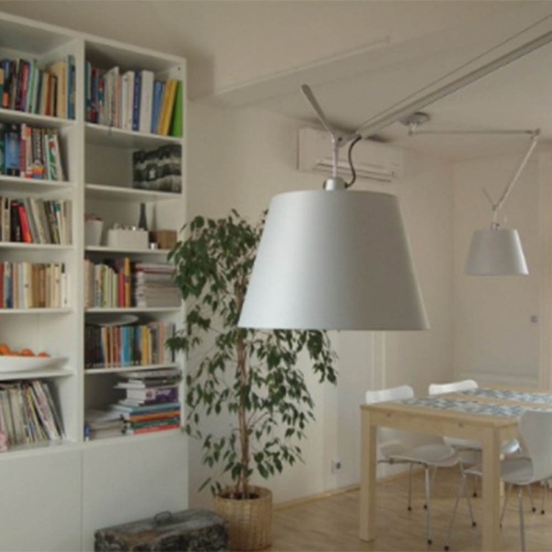 https://objectstorage.ap-seoul-1.oraclecloud.com/n/cnk6gaix2gpw/b/loqoqo-conv/o/artemide/tolomeo-off-center-suspension-lamp-satin-diffuser-d-240/46650.jpg