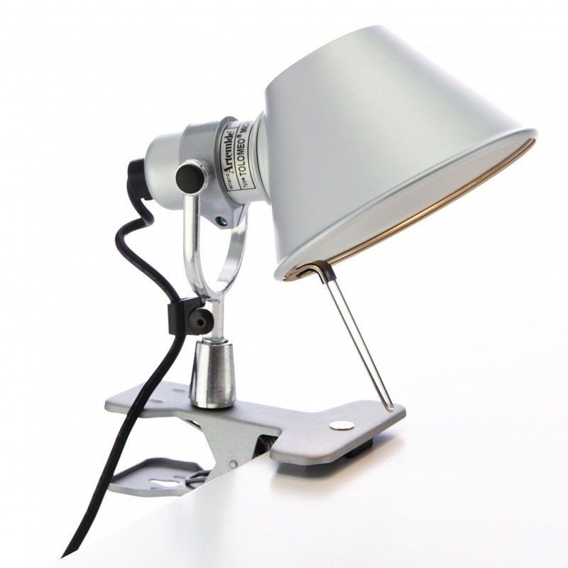 https://objectstorage.ap-seoul-1.oraclecloud.com/n/cnk6gaix2gpw/b/loqoqo-conv/o/artemide/tolomeo-pinza-aluminum-table-lamp-with-switch/18033.jpg