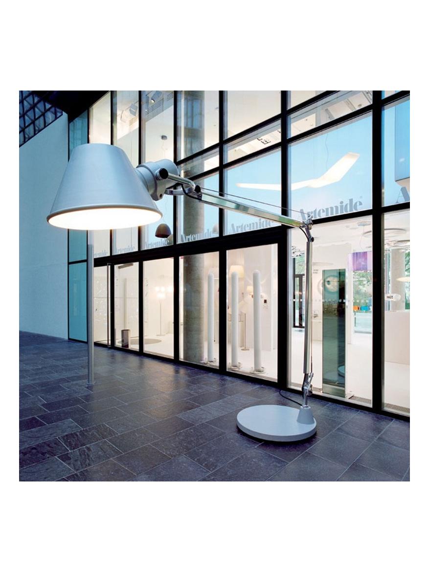 https://objectstorage.ap-seoul-1.oraclecloud.com/n/cnk6gaix2gpw/b/loqoqo-conv/o/artemide/tolomeo-xxl-led-floor-lamp/4263.jpg