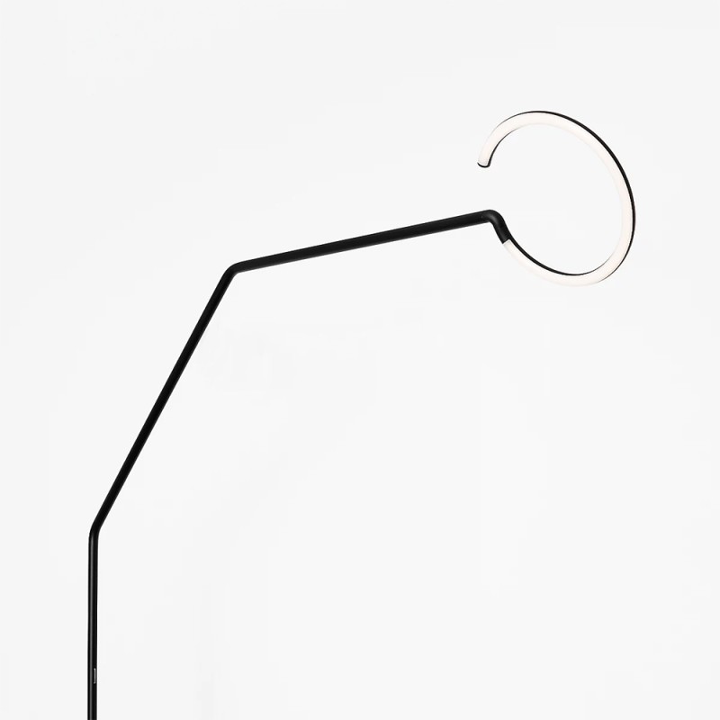 https://objectstorage.ap-seoul-1.oraclecloud.com/n/cnk6gaix2gpw/b/loqoqo-conv/o/artemide/vine-light-articulating-led-floor-lamp-app-management/86272.jpg