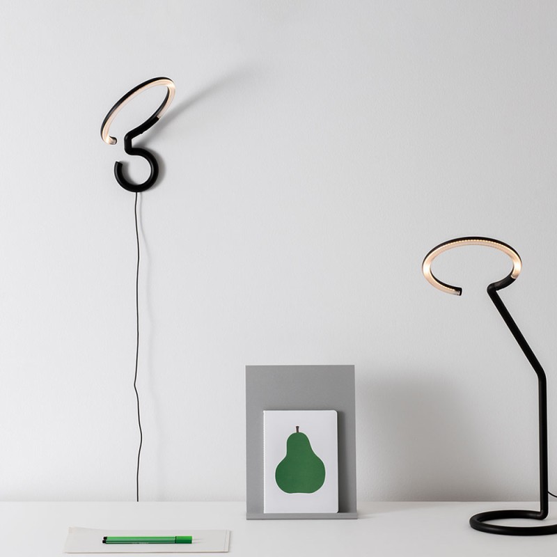 https://objectstorage.ap-seoul-1.oraclecloud.com/n/cnk6gaix2gpw/b/loqoqo-conv/o/artemide/vine-light-minimal-articulated-led-wall-lamp/86309.jpg