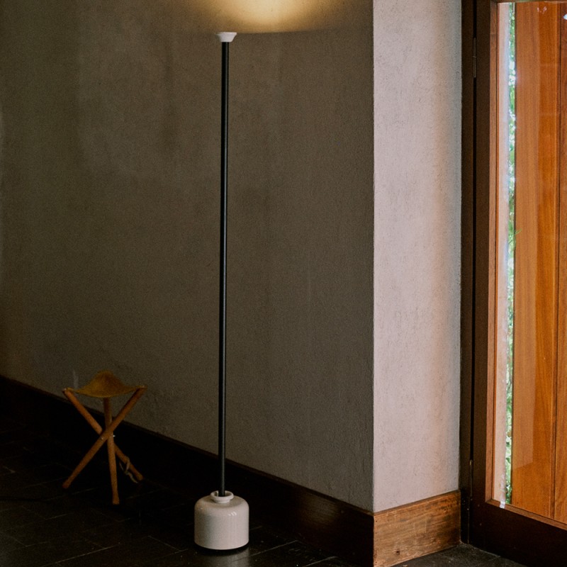 https://objectstorage.ap-seoul-1.oraclecloud.com/n/cnk6gaix2gpw/b/loqoqo-conv/o/astep/model-1095-historic-led-floor-lamp/124509.jpg