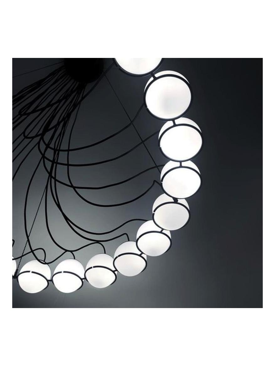 https://objectstorage.ap-seoul-1.oraclecloud.com/n/cnk6gaix2gpw/b/loqoqo-conv/o/astep/model-2109-14-suspension-lamp-with-blown-glass-spheres/87507.jpg