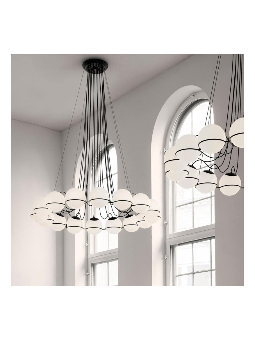 https://objectstorage.ap-seoul-1.oraclecloud.com/n/cnk6gaix2gpw/b/loqoqo-conv/o/astep/model-2109-14-suspension-lamp-with-blown-glass-spheres/87512.jpg