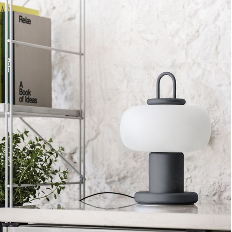 https://objectstorage.ap-seoul-1.oraclecloud.com/n/cnk6gaix2gpw/b/loqoqo-conv/o/astep/nox-portable-and-dimmable-table-led-lamp-in-lantern-shape/88316.jpg