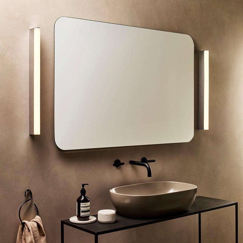 https://objectstorage.ap-seoul-1.oraclecloud.com/n/cnk6gaix2gpw/b/loqoqo-conv/o/astro-lighting/artemis-led-mirror-wall-lamp-polished-chrome/26596.jpg
