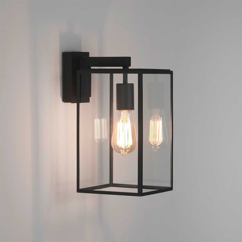 https://objectstorage.ap-seoul-1.oraclecloud.com/n/cnk6gaix2gpw/b/loqoqo-conv/o/astro-lighting/box-lantern-wall-lamp/120428.jpg