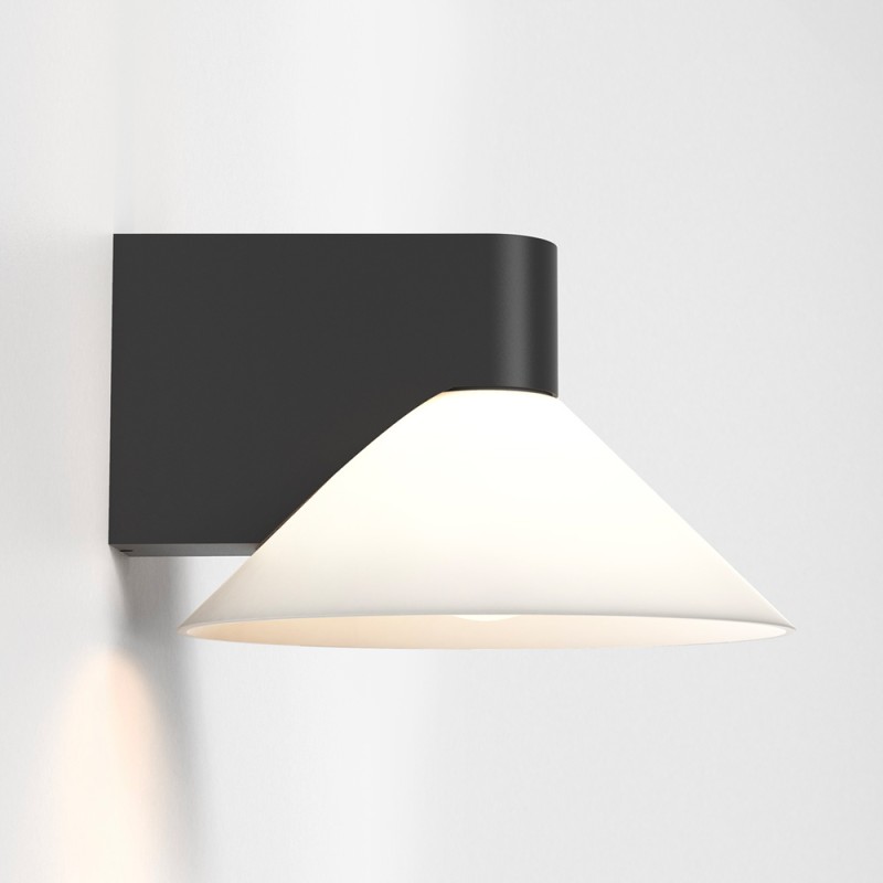 https://objectstorage.ap-seoul-1.oraclecloud.com/n/cnk6gaix2gpw/b/loqoqo-conv/o/astro-lighting/conic-wall-lamp/105393.jpg