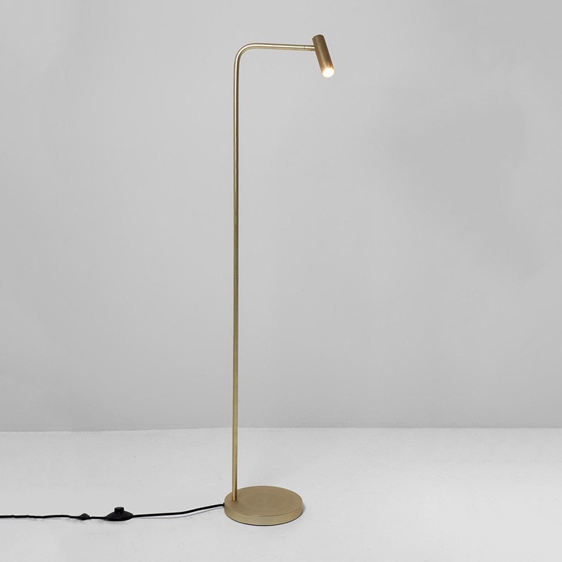 https://objectstorage.ap-seoul-1.oraclecloud.com/n/cnk6gaix2gpw/b/loqoqo-conv/o/astro-lighting/enna-floor-led-lamp/19928.jpg