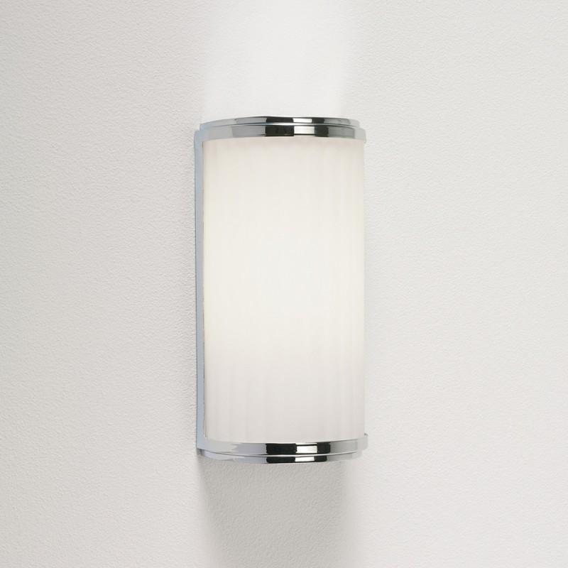 https://objectstorage.ap-seoul-1.oraclecloud.com/n/cnk6gaix2gpw/b/loqoqo-conv/o/astro-lighting/monza-classic-250-chrome-wall-lamp-for-indoor/76887.jpg