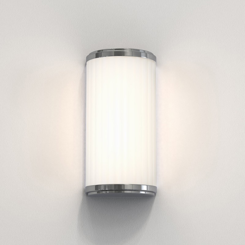 https://objectstorage.ap-seoul-1.oraclecloud.com/n/cnk6gaix2gpw/b/loqoqo-conv/o/astro-lighting/monza-classic-250-chrome-wall-lamp-for-indoor/76888.jpg