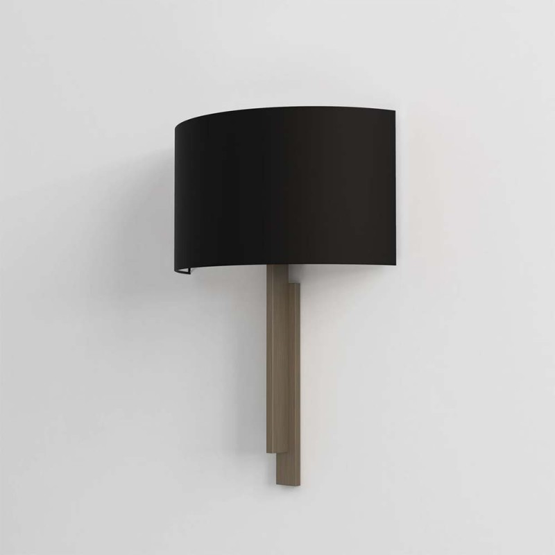 https://objectstorage.ap-seoul-1.oraclecloud.com/n/cnk6gaix2gpw/b/loqoqo-conv/o/astro-lighting/tate-bronze-wall-lamp-and-black-lampshade/45636.jpg