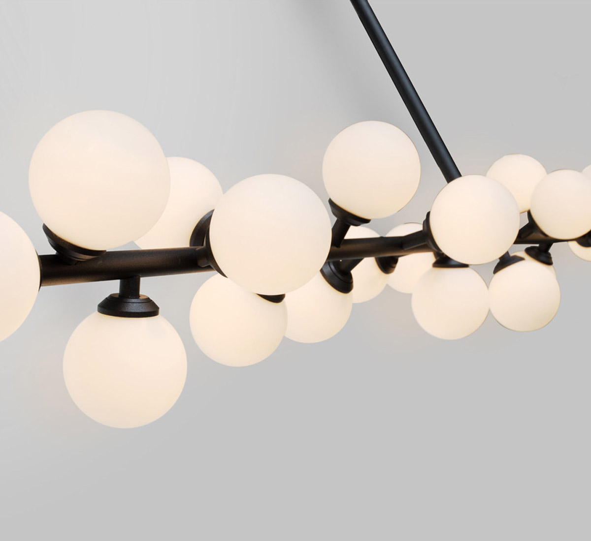 https://objectstorage.ap-seoul-1.oraclecloud.com/n/cnk6gaix2gpw/b/loqoqo-conv/o/atelier-areti/mimosa-suspension-lamp/mimosa-black-part.jpg
