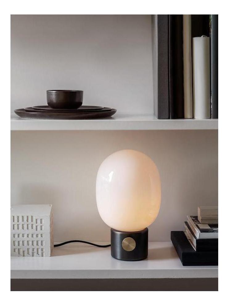 https://objectstorage.ap-seoul-1.oraclecloud.com/n/cnk6gaix2gpw/b/loqoqo-conv/o/audo-copenhagen/jwda-table-lamp/255fd656-dcb5-49c1-960e-c86013921f1d.jpg