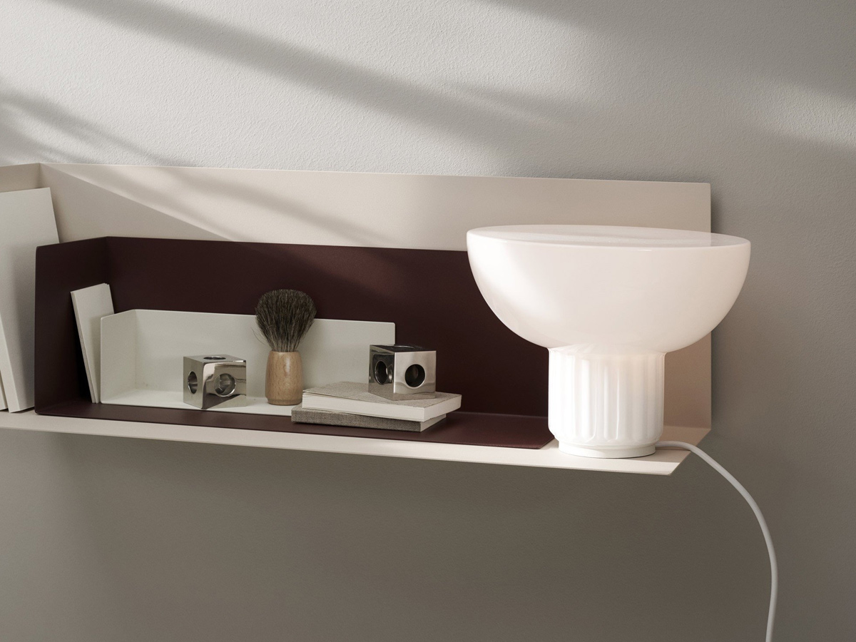 https://objectstorage.ap-seoul-1.oraclecloud.com/n/cnk6gaix2gpw/b/loqoqo-conv/o/audo-copenhagen/the-standard-table-lamp/the-standard-audo-copenhagen-1.jpg