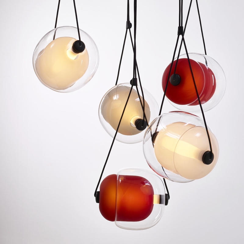 https://objectstorage.ap-seoul-1.oraclecloud.com/n/cnk6gaix2gpw/b/loqoqo-conv/o/brokis/capsula-led-suspension-lamp/140440.jpg