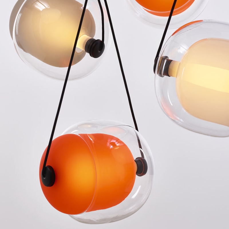 https://objectstorage.ap-seoul-1.oraclecloud.com/n/cnk6gaix2gpw/b/loqoqo-conv/o/brokis/capsula-led-suspension-lamp/140441.jpg