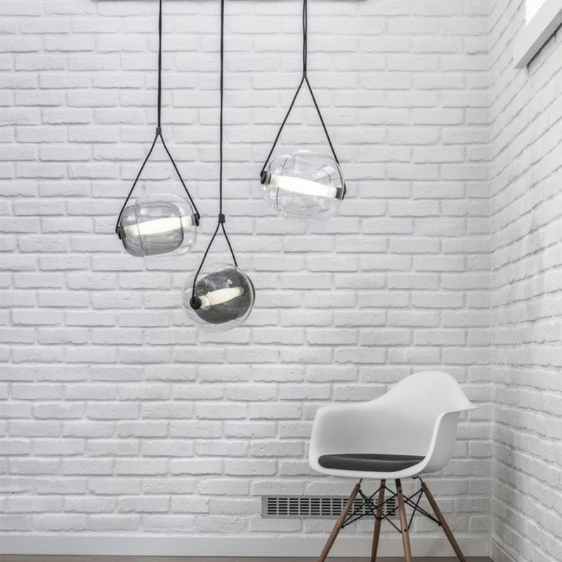 https://objectstorage.ap-seoul-1.oraclecloud.com/n/cnk6gaix2gpw/b/loqoqo-conv/o/brokis/capsula-led-suspension-lamp/140442.jpg