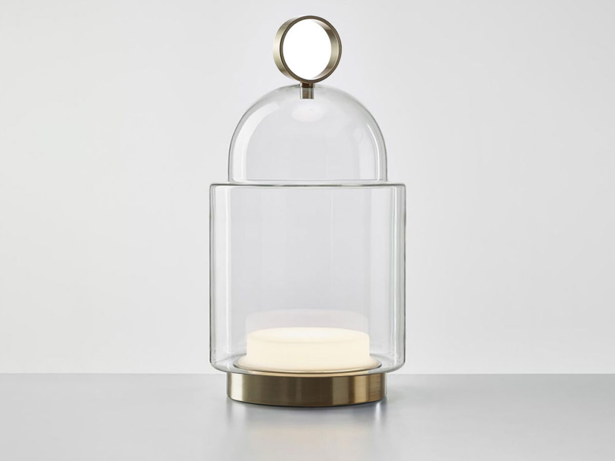 https://objectstorage.ap-seoul-1.oraclecloud.com/n/cnk6gaix2gpw/b/loqoqo-conv/o/brokis/dome-nomad-small-table-lamp-portable-transparent-brass/DOMENOMADTRASNSPBRASSSMALLLAMP.jpg