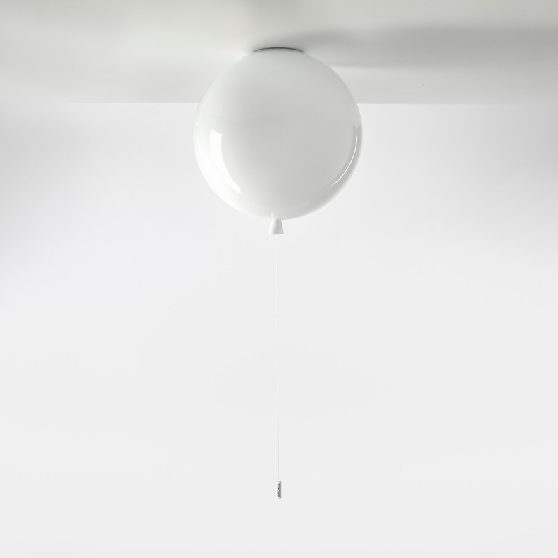 https://objectstorage.ap-seoul-1.oraclecloud.com/n/cnk6gaix2gpw/b/loqoqo-conv/o/brokis/memory-large-colored-glass-ceiling-suspension-balloons/71303.jpg