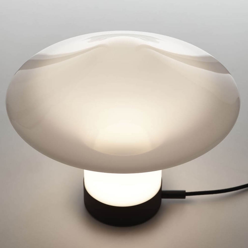https://objectstorage.ap-seoul-1.oraclecloud.com/n/cnk6gaix2gpw/b/loqoqo-conv/o/brokis/trottola-led-table-lamp/139124.jpg