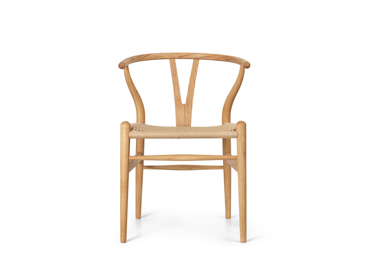 https://objectstorage.ap-seoul-1.oraclecloud.com/n/cnk6gaix2gpw/b/loqoqo-conv/o/carl-hansen-and-son/ch-24-chair-birthday-edition-2023/ch24-hans-wegner-2023-carl-hansen-and-son.jpg