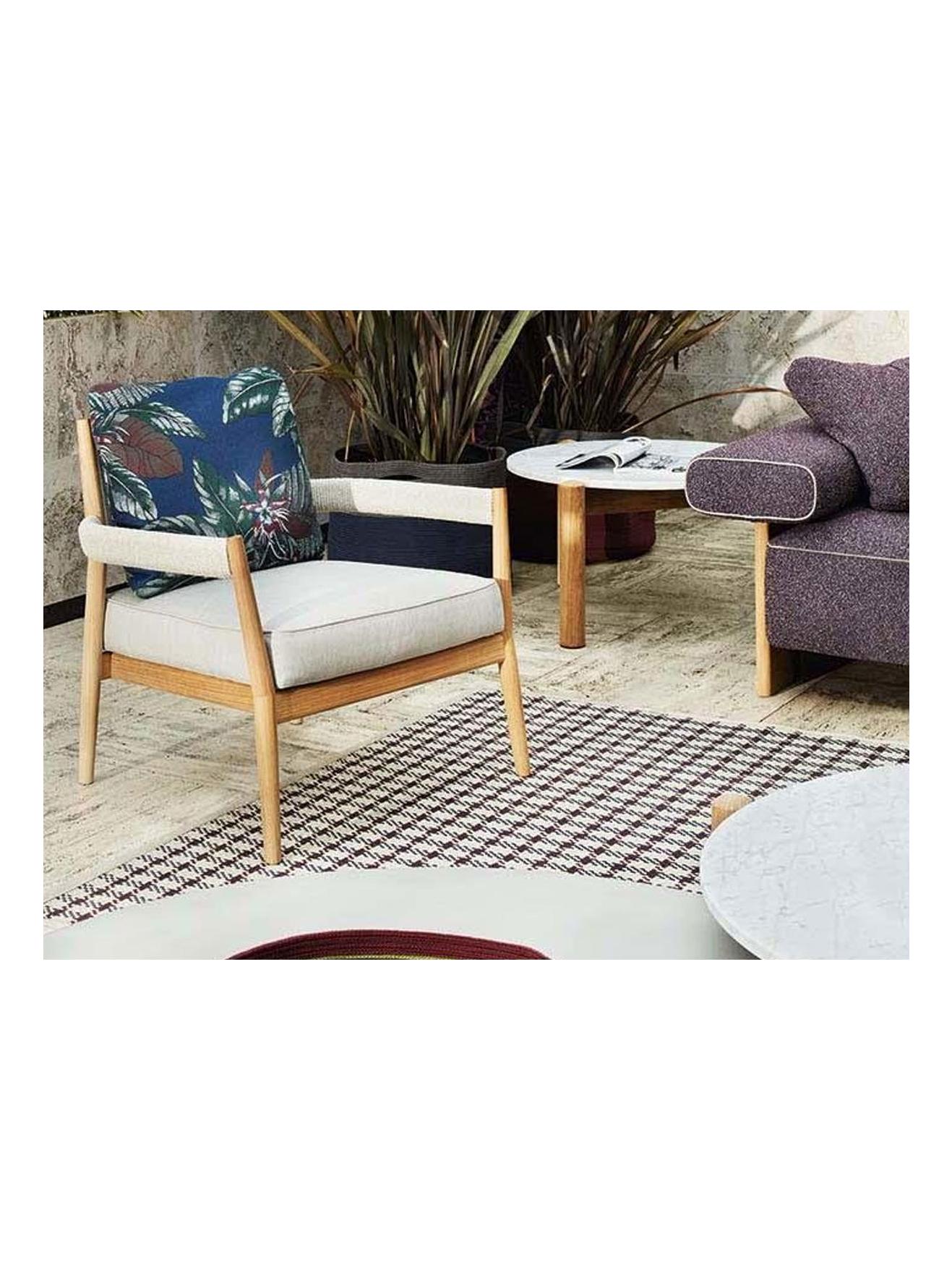 https://objectstorage.ap-seoul-1.oraclecloud.com/n/cnk6gaix2gpw/b/loqoqo-conv/o/cassina/061-spider-outdoor-rug/spider-4-tappeto-200x300-cassina.jpg