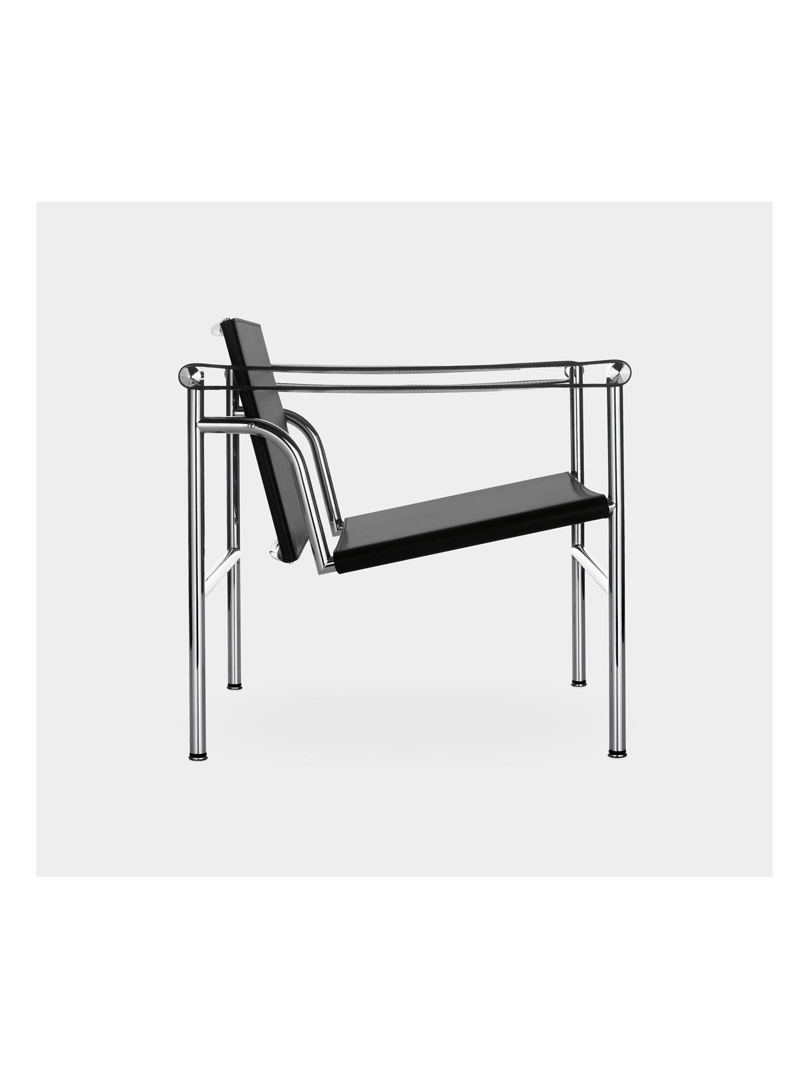 https://objectstorage.ap-seoul-1.oraclecloud.com/n/cnk6gaix2gpw/b/loqoqo-conv/o/cassina/1-fauteuil-dossier-basculant-armchair-chrome-black-leather/lc1-cassina-cromo-pelle-2.jpg