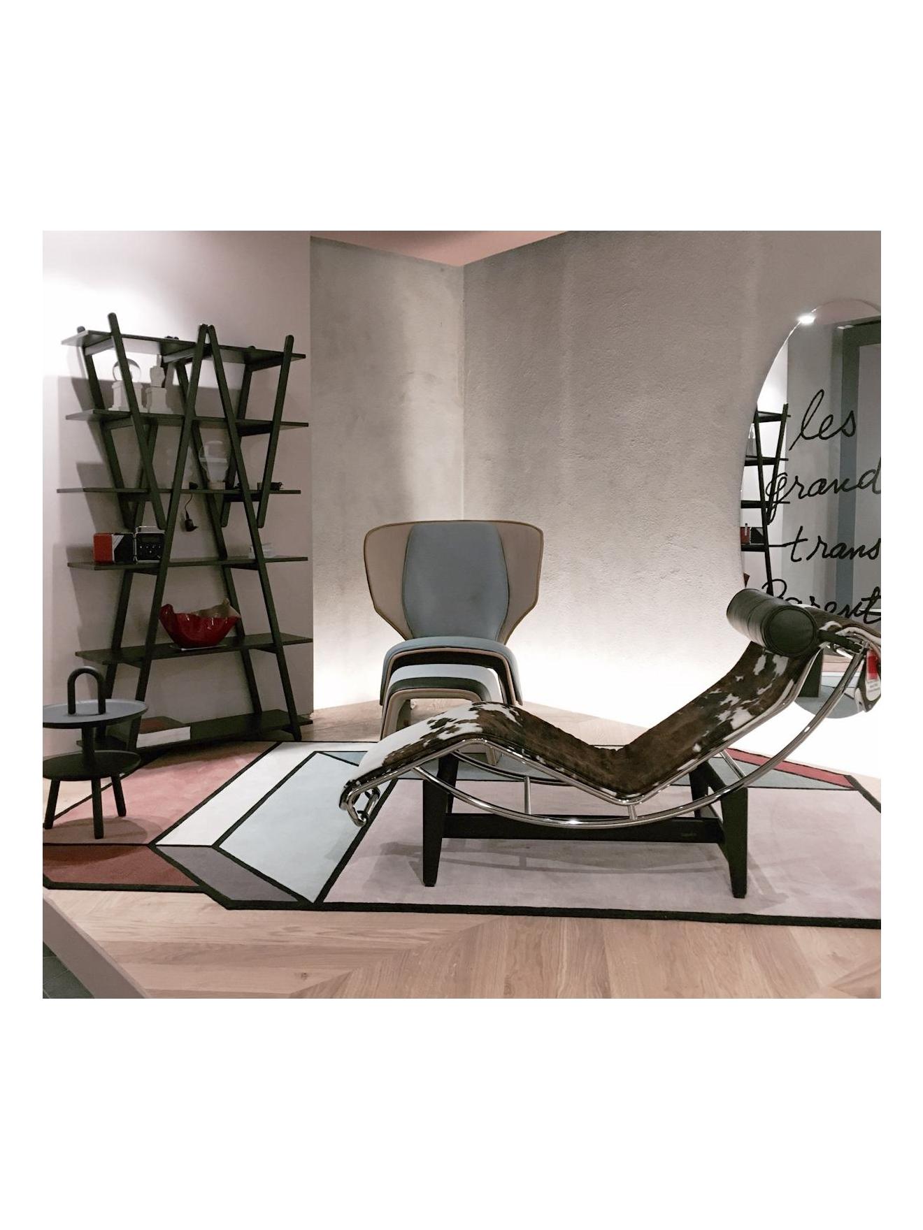 https://objectstorage.ap-seoul-1.oraclecloud.com/n/cnk6gaix2gpw/b/loqoqo-conv/o/cassina/4-chaise-longue-a-reglage-continu-pony-skin-normanno-13-z-229/lc4-cavallino-2-cassina-mohd_1.jpg