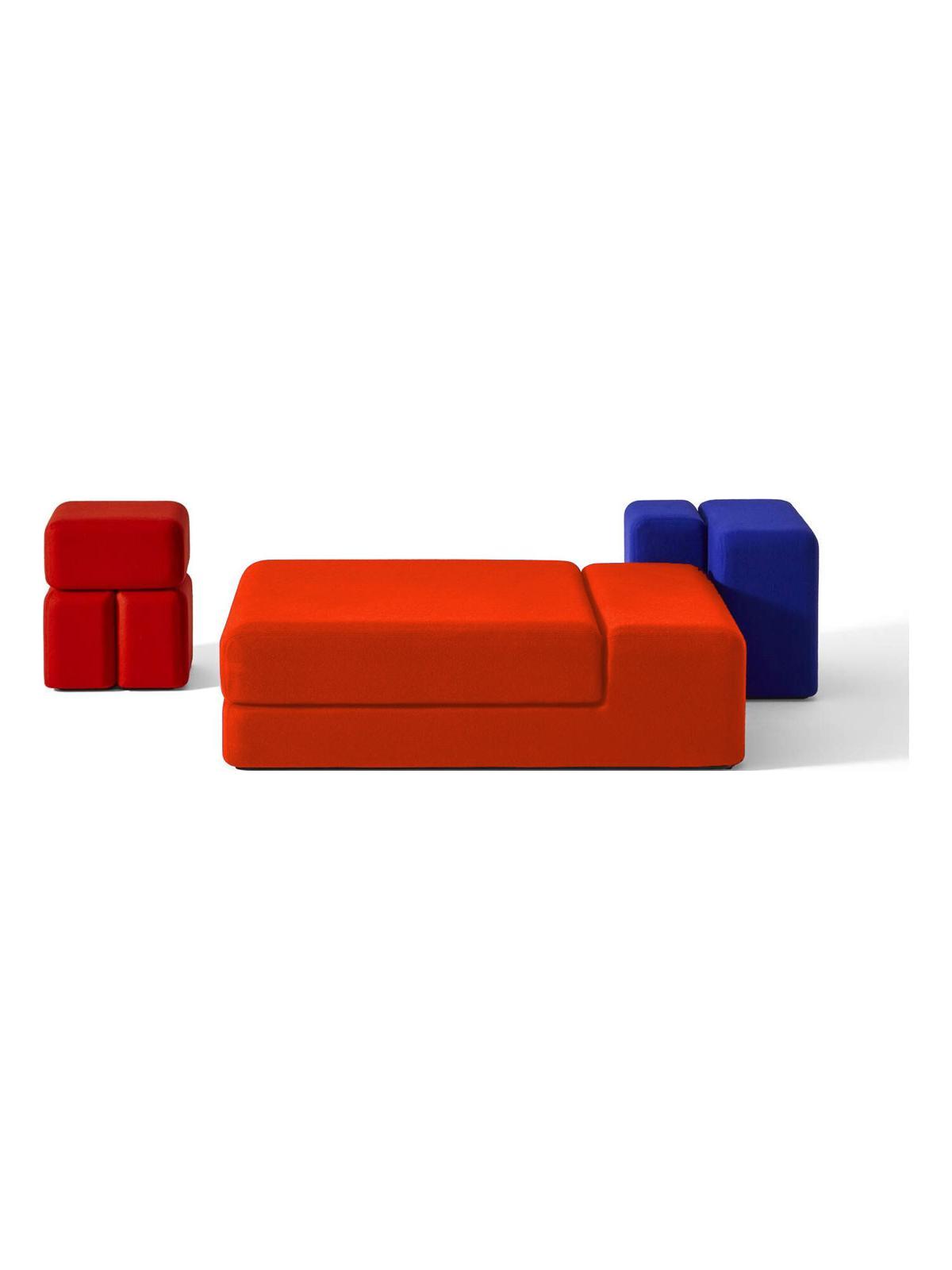 https://objectstorage.ap-seoul-1.oraclecloud.com/n/cnk6gaix2gpw/b/loqoqo-conv/o/cassina/507-soft-corners-pouf-l-120-cm-fabric-13-l-579-pomodoro/507-soft-corners-pouf-lincoln-pomodoro-cassina-2.jpg