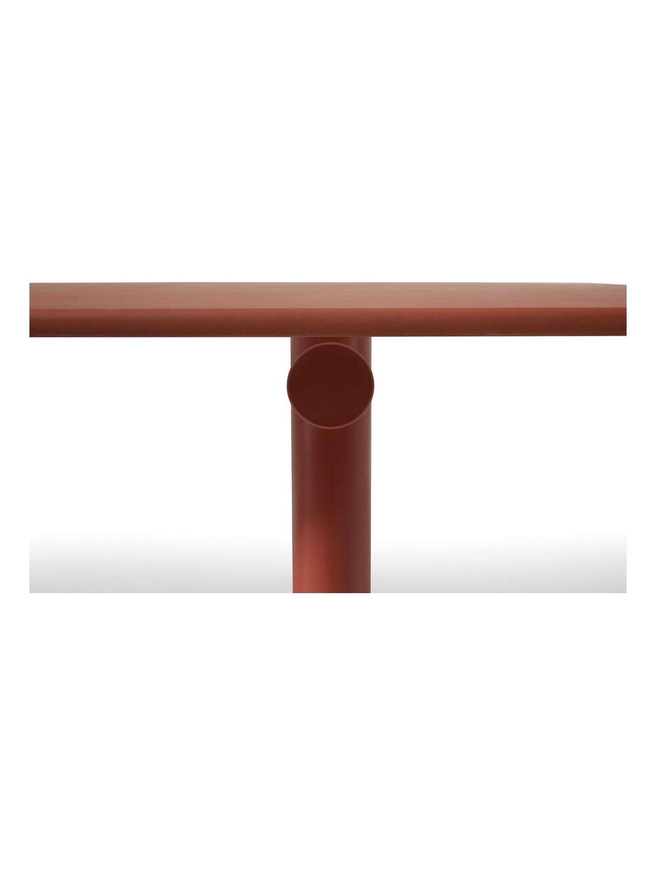 https://objectstorage.ap-seoul-1.oraclecloud.com/n/cnk6gaix2gpw/b/loqoqo-conv/o/cassina/561-trampoline-outdoor-table-rectangular-terracotta/trampoline-terracotta-cassina.jpg