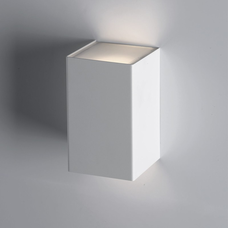 https://objectstorage.ap-seoul-1.oraclecloud.com/n/cnk6gaix2gpw/b/loqoqo-conv/o/cattaneo-lampadari/cattaneo-cubick-2-x-4-5-w-biemission-led-wall-lamp/83478.jpg