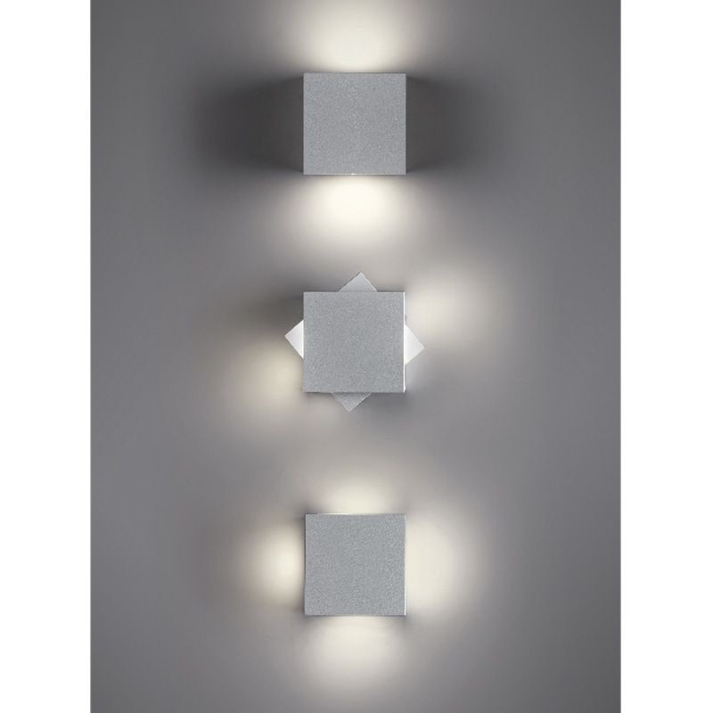 https://objectstorage.ap-seoul-1.oraclecloud.com/n/cnk6gaix2gpw/b/loqoqo-conv/o/cattaneo-lampadari/cattaneo-quadretto-led-applique-swivel-cube-wall-lamp/15573.jpg