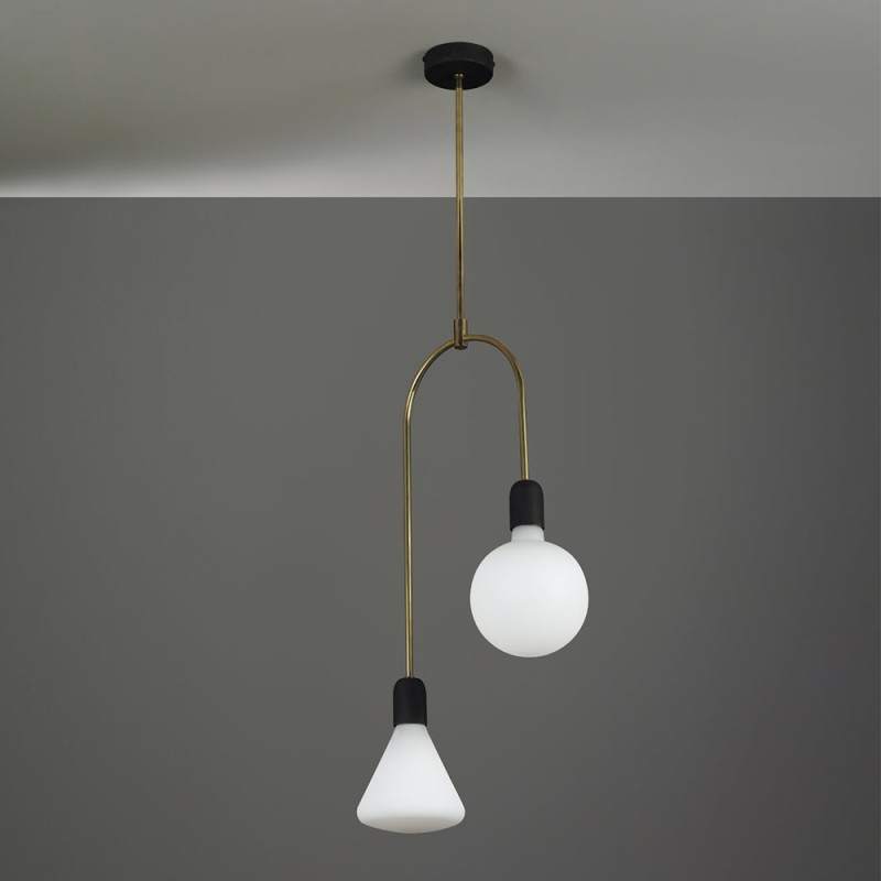 https://objectstorage.ap-seoul-1.oraclecloud.com/n/cnk6gaix2gpw/b/loqoqo-conv/o/cattaneo-lampadari/cattaneo-smith-2-s-suspension-lamp-2-arms-brass/69404.jpg