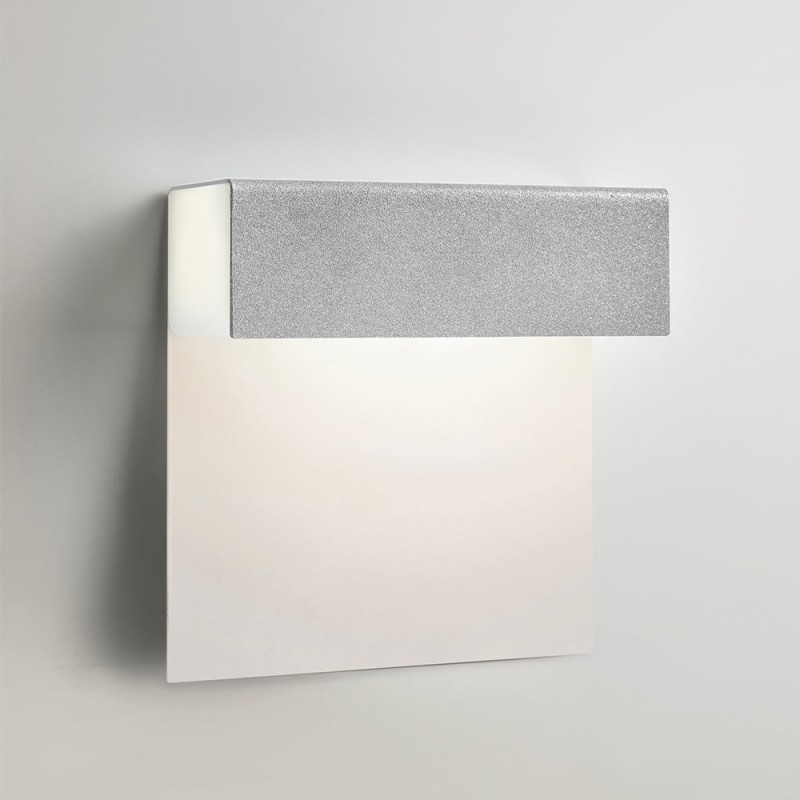 https://objectstorage.ap-seoul-1.oraclecloud.com/n/cnk6gaix2gpw/b/loqoqo-conv/o/cattaneo-lampadari/cattaneo-volvit-wall-lamp-dimmerabile/113303.jpg