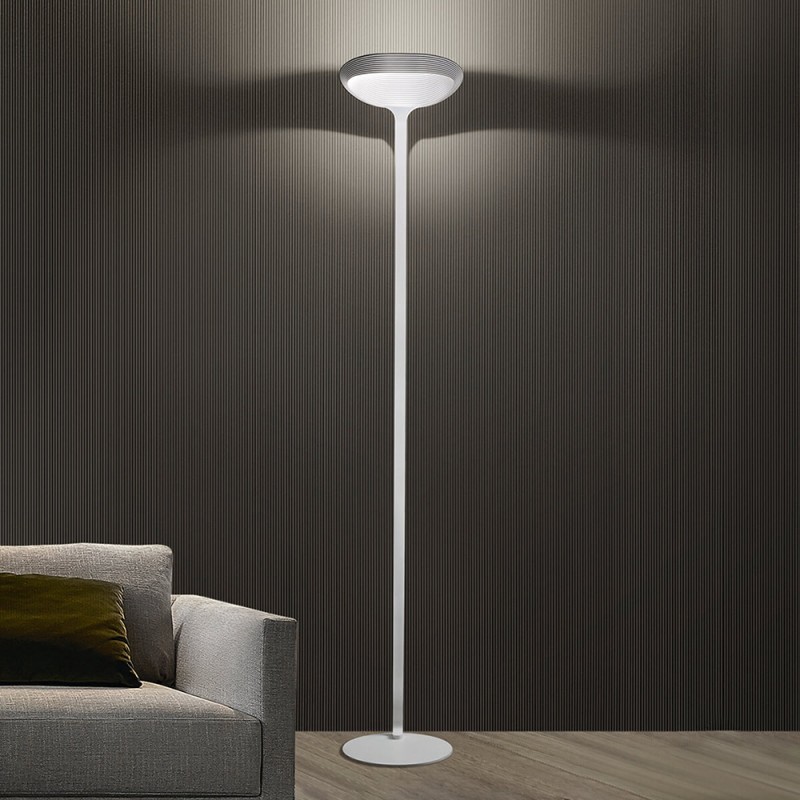 https://objectstorage.ap-seoul-1.oraclecloud.com/n/cnk6gaix2gpw/b/loqoqo-conv/o/cini-and-nils/ciniand-nils-sestessa-led-floor-lamp/102705.jpg