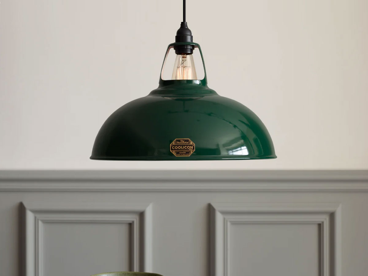 https://objectstorage.ap-seoul-1.oraclecloud.com/n/cnk6gaix2gpw/b/loqoqo-conv/o/coolicon-lighting/the-standard-collection-original-1933-™-suspension-lamp/the-standard-large-green_2.jpg