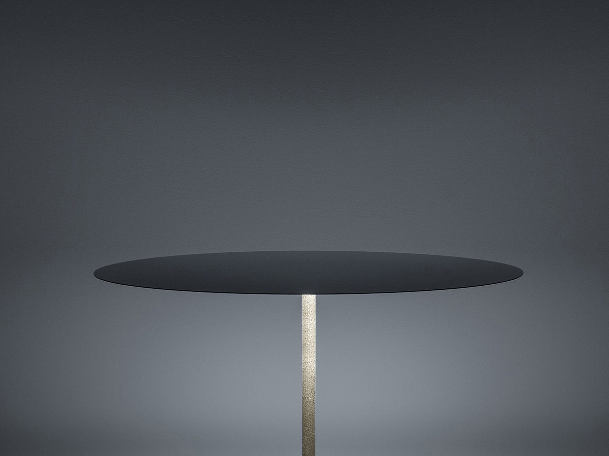 https://objectstorage.ap-seoul-1.oraclecloud.com/n/cnk6gaix2gpw/b/loqoqo-conv/o/davide-groppi/calvino-table-lamp/det_up_calvino.jpg