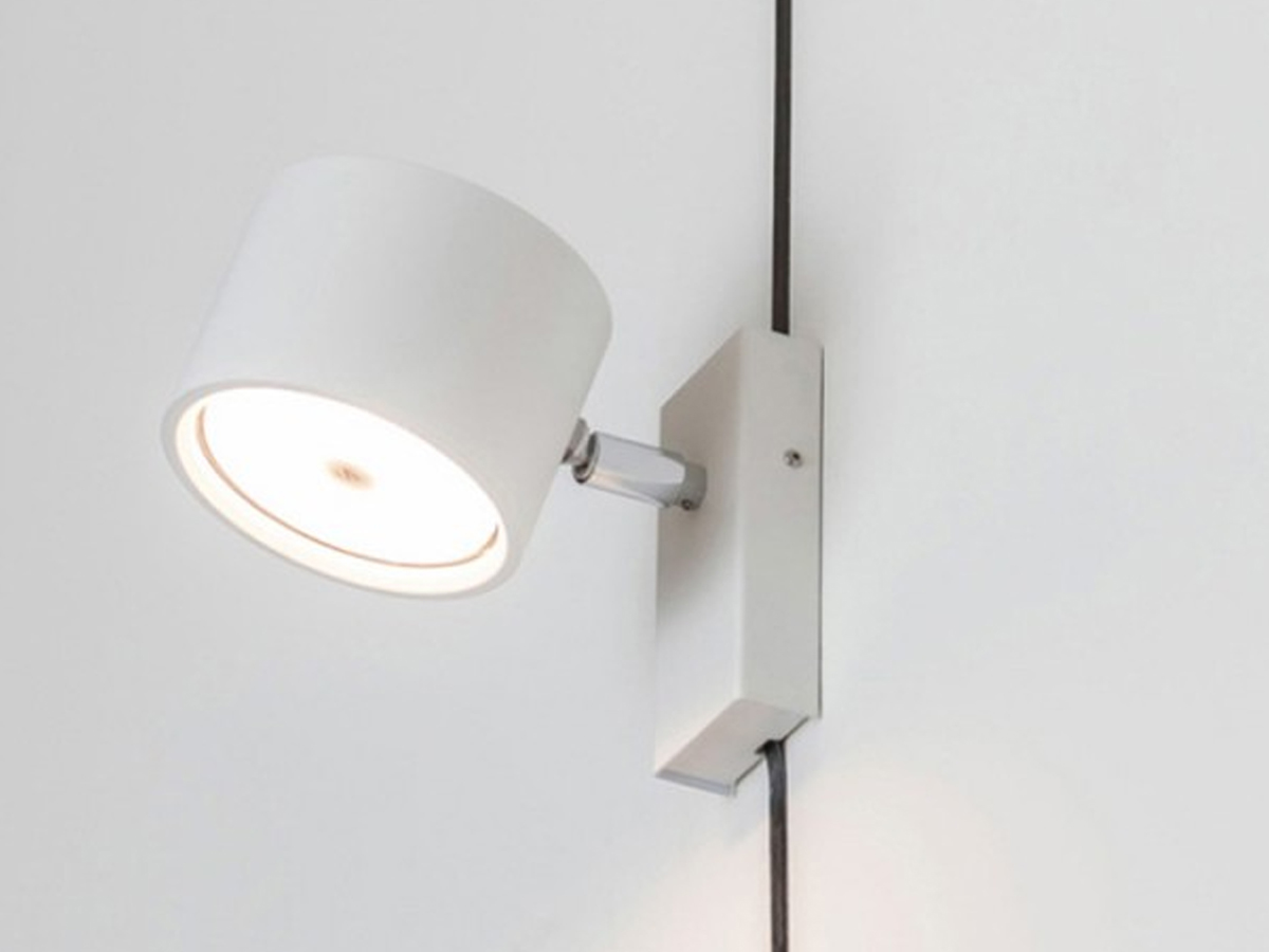 https://objectstorage.ap-seoul-1.oraclecloud.com/n/cnk6gaix2gpw/b/loqoqo-conv/o/davide-groppi/endless-2-wall-ceiling-lamp/endless_white.jpg