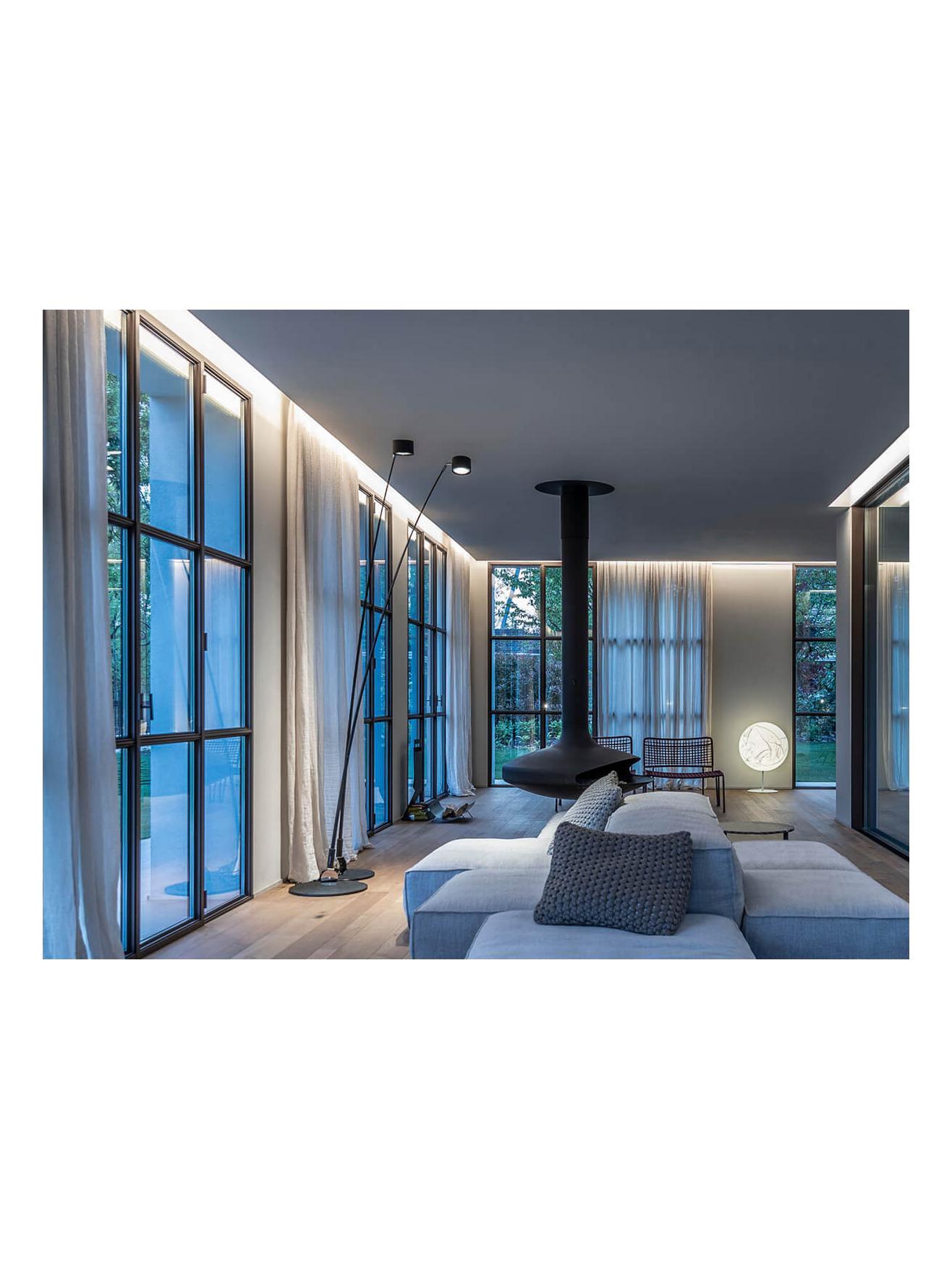https://objectstorage.ap-seoul-1.oraclecloud.com/n/cnk6gaix2gpw/b/loqoqo-conv/o/davide-groppi/sampei-440-floor-lamp-black-2700-k/sampei-440-floor-davide-groppi-4.jpg