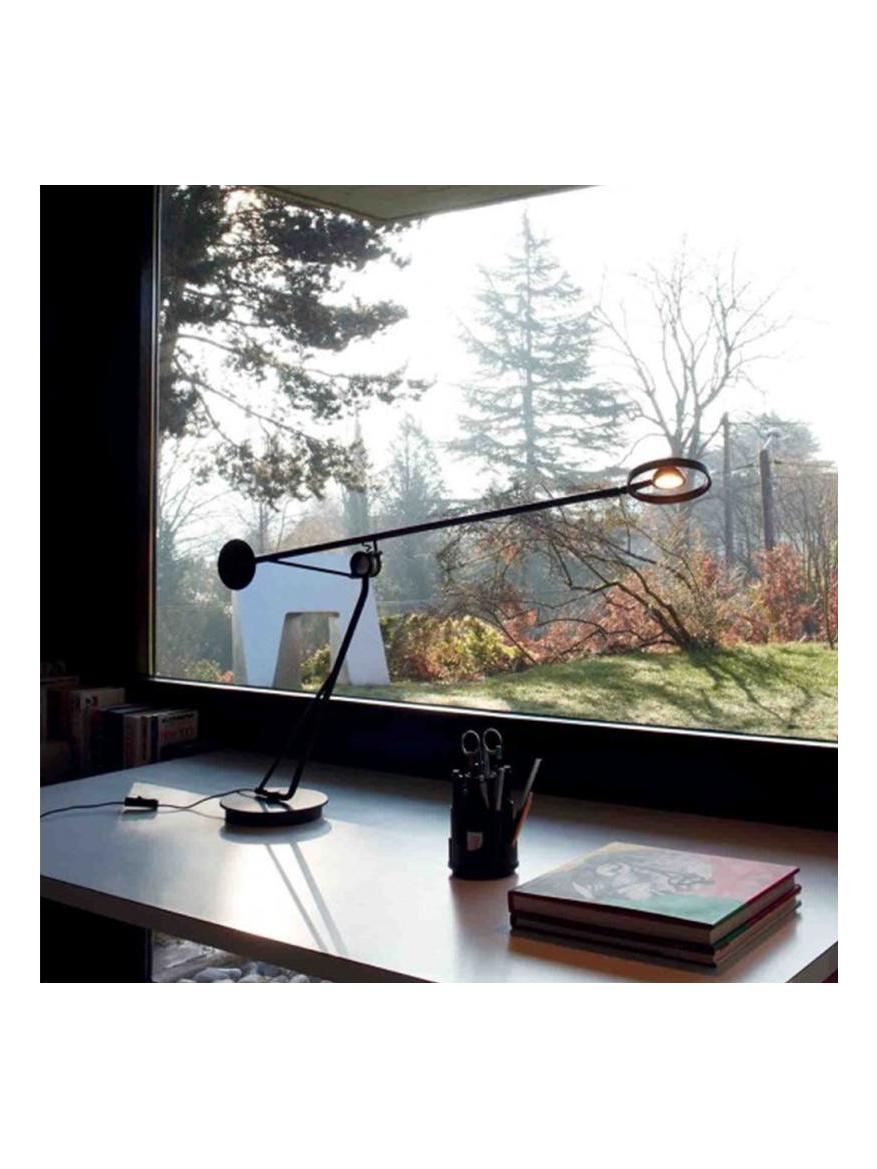 https://objectstorage.ap-seoul-1.oraclecloud.com/n/cnk6gaix2gpw/b/loqoqo-conv/o/dcw/aaro-led-table-lamp/152012.jpg