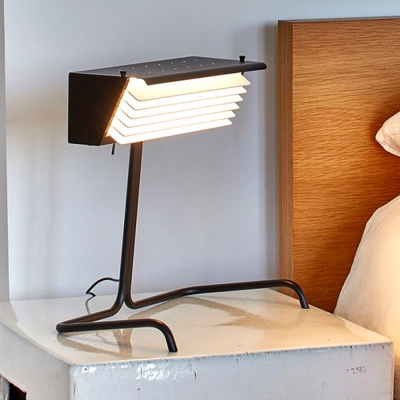 https://objectstorage.ap-seoul-1.oraclecloud.com/n/cnk6gaix2gpw/b/loqoqo-conv/o/dcw/biny-table-lamp/116562.jpg