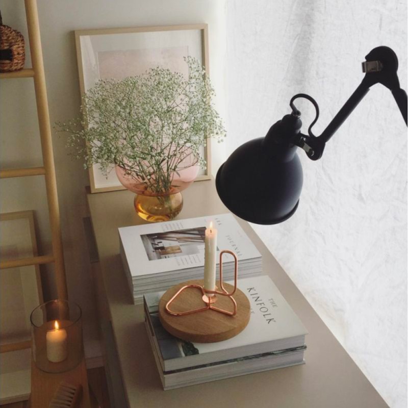 https://objectstorage.ap-seoul-1.oraclecloud.com/n/cnk6gaix2gpw/b/loqoqo-conv/o/dcw/lampe-gras-304-l-60-wall-lamp/109155.jpg