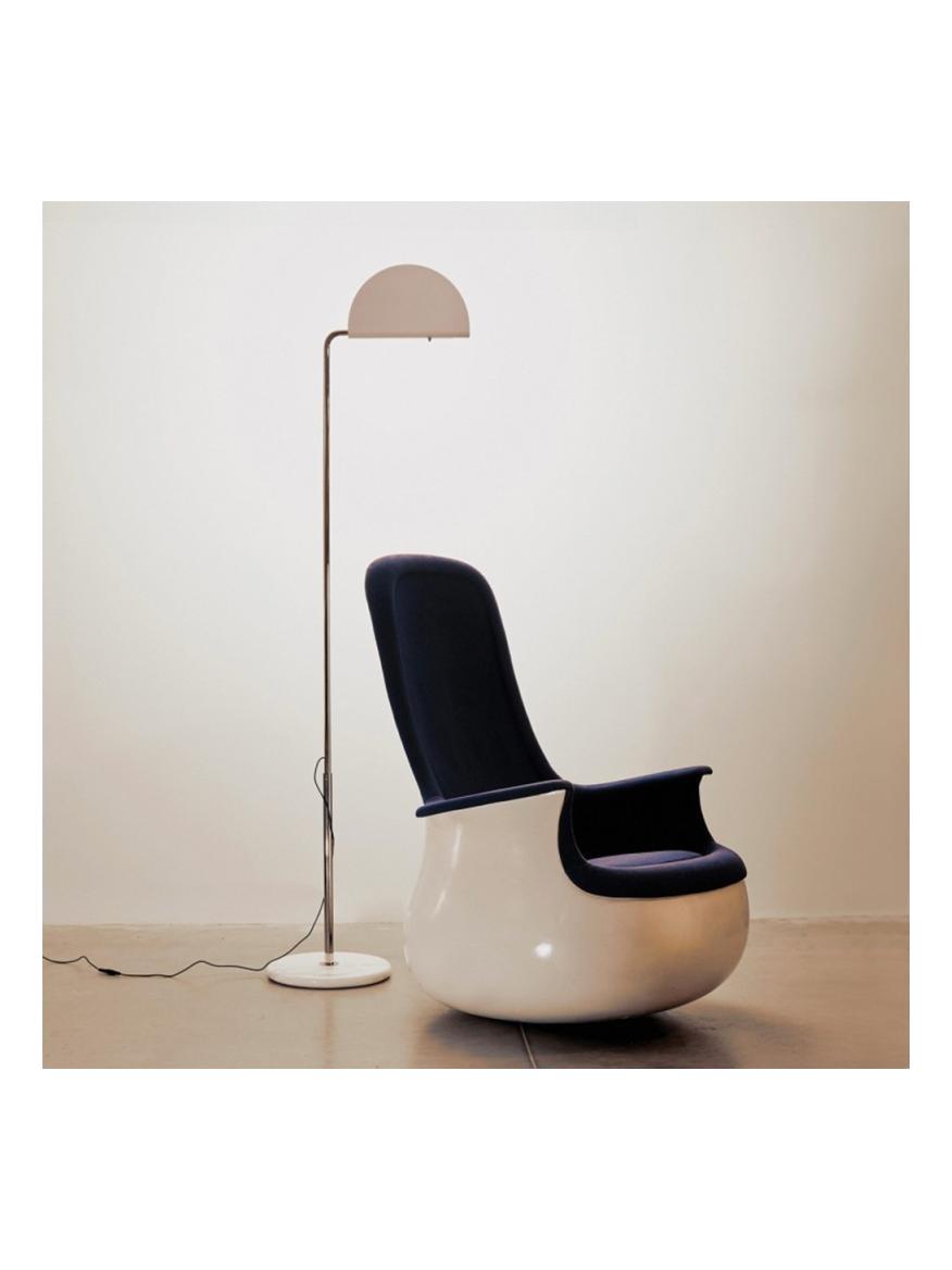 https://objectstorage.ap-seoul-1.oraclecloud.com/n/cnk6gaix2gpw/b/loqoqo-conv/o/dcw/mezzaluna-led-floor-lamp/152889.jpg