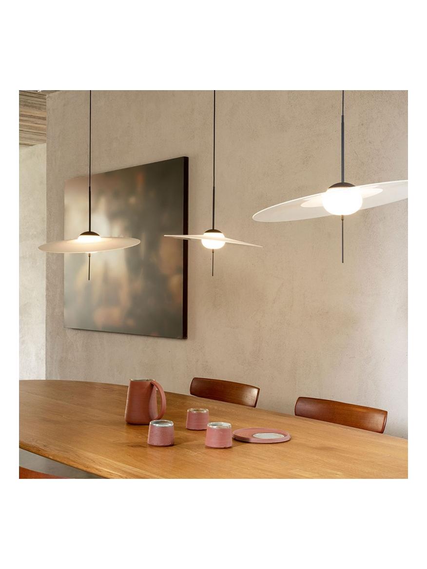 https://objectstorage.ap-seoul-1.oraclecloud.com/n/cnk6gaix2gpw/b/loqoqo-conv/o/dcw/mono-led-suspension-lamp/153042.jpg