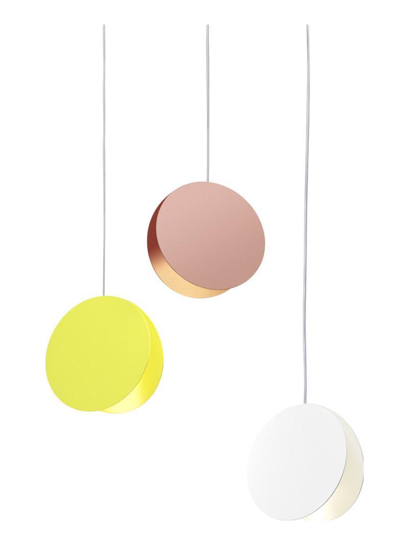 https://objectstorage.ap-seoul-1.oraclecloud.com/n/cnk6gaix2gpw/b/loqoqo-conv/o/e-15/lt-05-north-o-23-pendant-lamp-yellow/lt05-lampada-sospensione-d23-e15_1.jpg