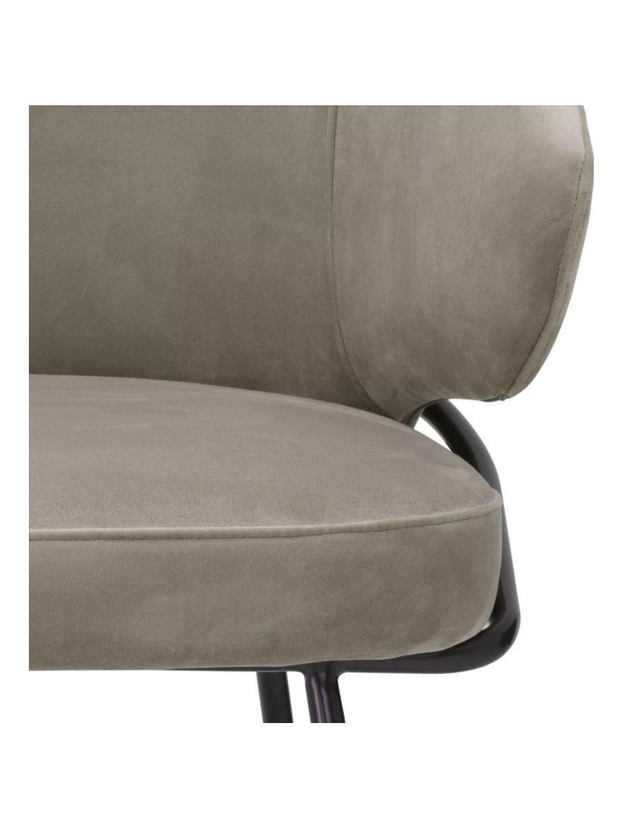https://objectstorage.ap-seoul-1.oraclecloud.com/n/cnk6gaix2gpw/b/loqoqo-conv/o/eichholtz/kinley-dining-chair/DININGCHAIRKINLEYeichholtzgreigedetail.jpg