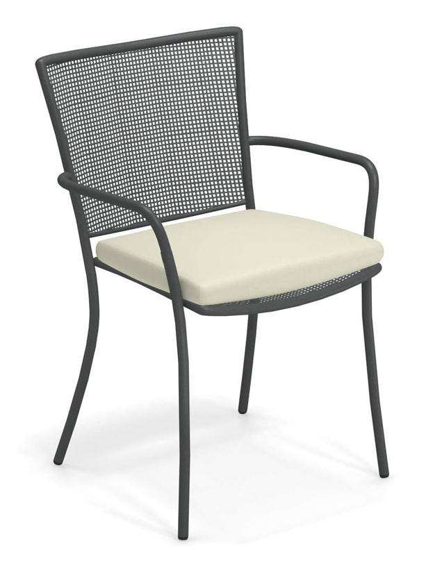 https://objectstorage.ap-seoul-1.oraclecloud.com/n/cnk6gaix2gpw/b/loqoqo-conv/o/emu/athena-armchair-antique-iron-with-seat-cushion-ecru/AthenaChairAntiqueIronCushionEcruEMU.jpg