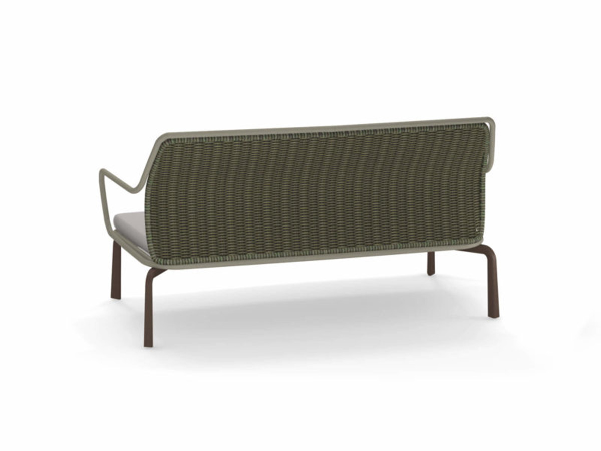https://objectstorage.ap-seoul-1.oraclecloud.com/n/cnk6gaix2gpw/b/loqoqo-conv/o/emu/cross-sofa-structure-37-grey-green-cushions-900-71-small-weft-white/Cross2posti2374129.jpg
